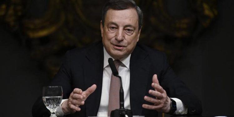 Draghi: “Non abbandoneremo lavoratori, pensionati e imprese”