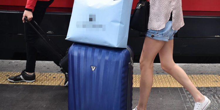 Inflazione, vacanze “più care da 50 anni”: i conti del Codacons