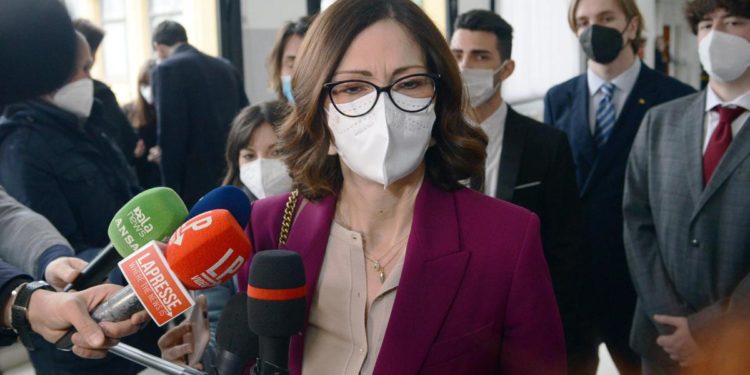 Crisi governo, strappo di Gelmini: Forza Italia nel caos