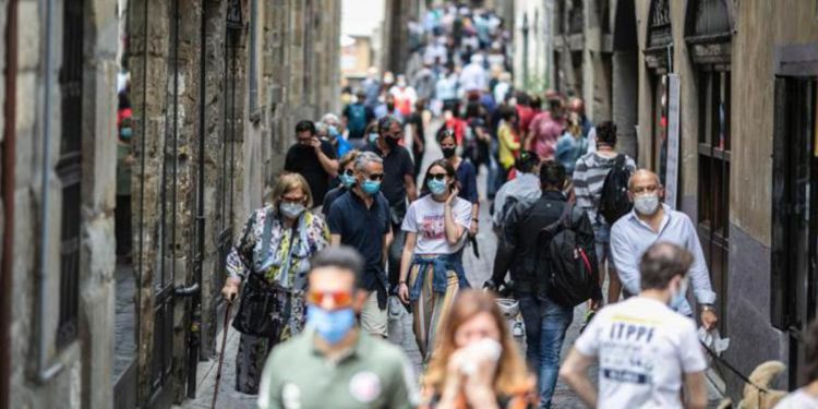 Covid oggi Italia, 51.208 casi e 77 morti: bollettino 24 luglio