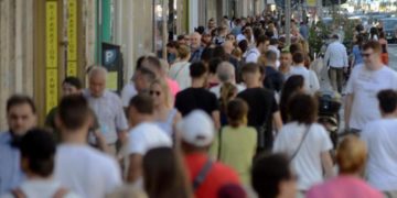 Covid Italia, Gimbe: -25% casi in 7 giorni ma +24% morti