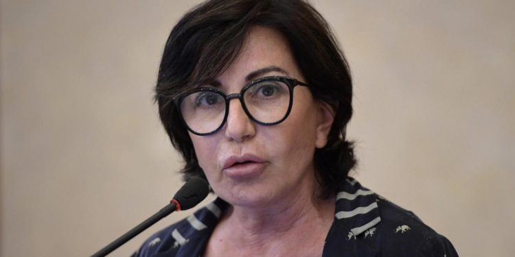 Covid, Gismondo: “Immunità naturale sempre meglio di vaccini vecchi”