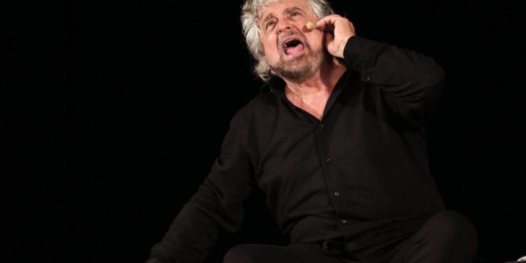 Beppe Grillo pensa al ritorno a teatro