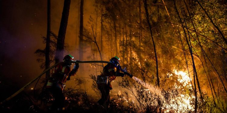 Caldo record e incendi, dalla Spagna alla Grecia brucia l’Europa del Sud