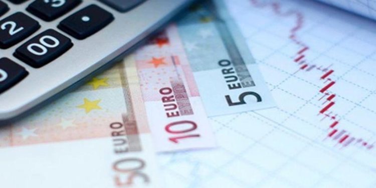 Elezioni 2022, quanto pesa il crollo della fiducia dei consumatori