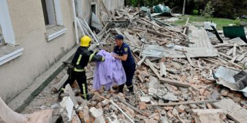 Ucraina, Russia bombarda il centro di Kharkiv