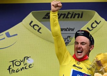 Tour de France 2022, Lampaert prima maglia gialla