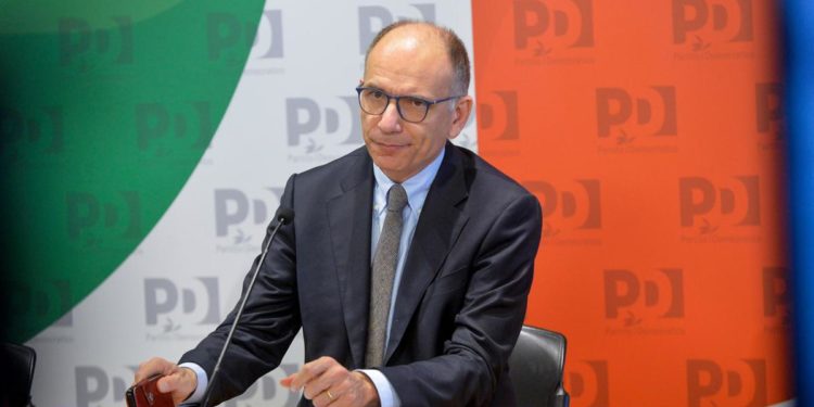 Crisi governo, Pd: “Faremo il possibile per tenere Draghi dentro”