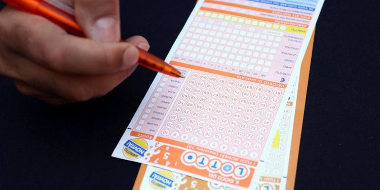 Lotto, gioca 8 volte lo stesso terno e vince 170mila euro