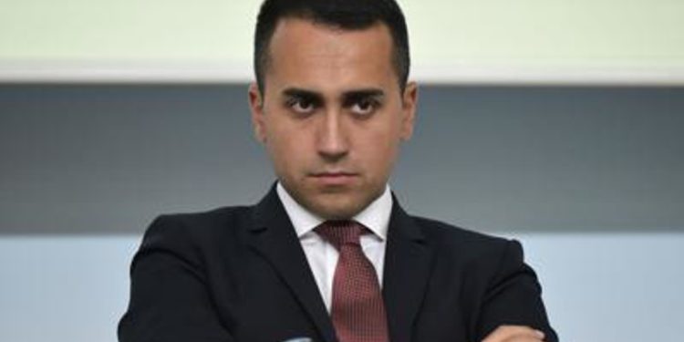 Governo, Di Maio: “Con veti o bandierine niente esecutivo Draghi prossima settimana”