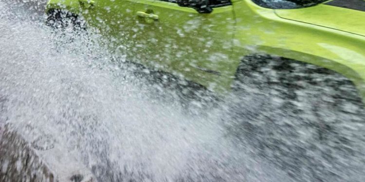 Maltempo, tromba d’aria nel Piacentino: un morto