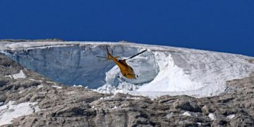 Crollo Marmolada, secondo giorno di ricerche via terra