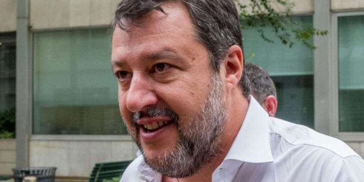 Crisi governo, Lega tra ‘basta a M5S-Pd’ e ‘via Conte e restiamo’