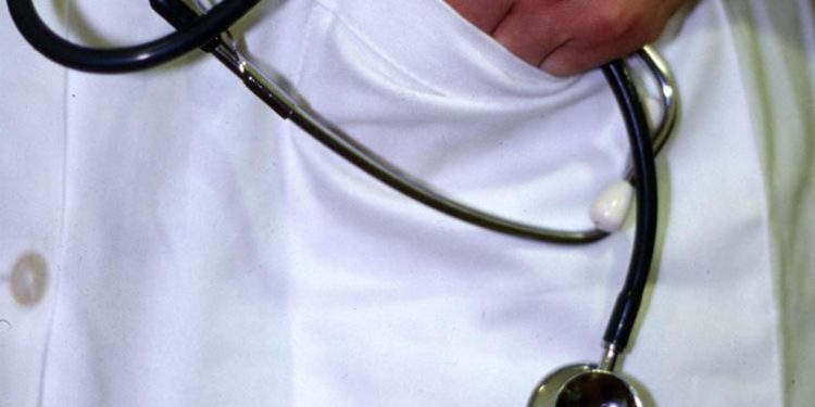 “Medici muoiono per troppo lavoro”