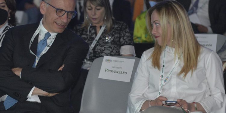 Elezioni, Pd e Fratelli d’Italia testa a testa nei sondaggi