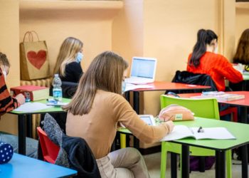 Pnrr: 1,5 mln contro dispersione scolastica, Bianchi firma decreto con primi 500 mln