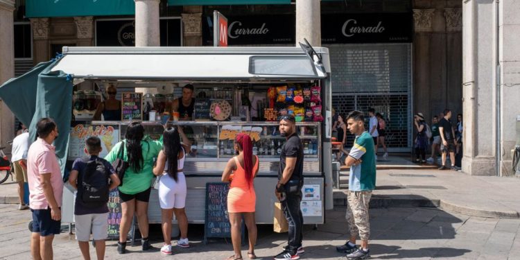 Covid oggi Italia, 107.240 contagi e 94 morti: bollettino 7 luglio