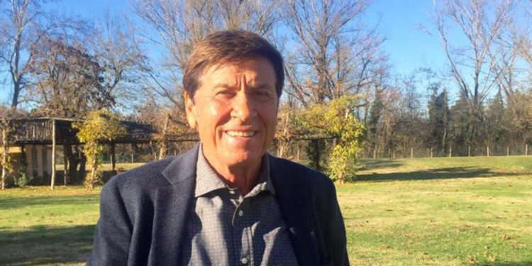 Sanremo 2023, Morandi co-conduttore: “Trascinato da Amadeus”