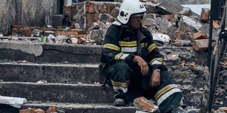 Mykolaiv, “forti esplosioni” nella città ucraina