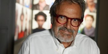 Toscani: “Foto Meloni su Repubblica è giusta, non è sessista”
