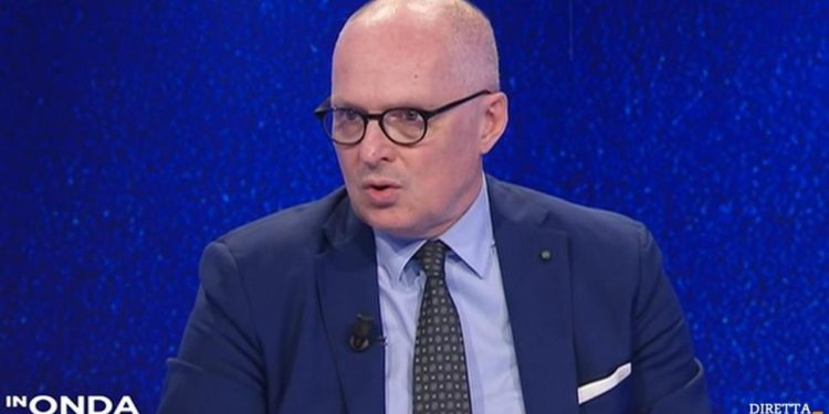 Covid, Ricciardi: “Italia rischia 30mila morti nel 2022”