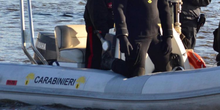 Torino, giovane 19enne annega nel lago di Avigliana