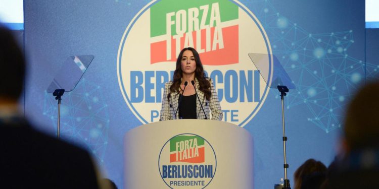 Ronzulli contro Toti, stoccata di Italia al Centro