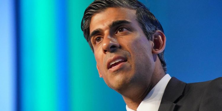 Governo Gb, Sunak si candida a premier e leader dei Tory