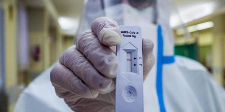 Covid Italia, salgono le reinfezioni: sono al 9,5%