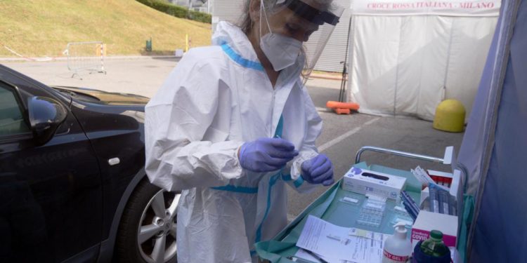 Covid oggi Toscana, 3.465 contagi e 1 morto: bollettino 3 luglio