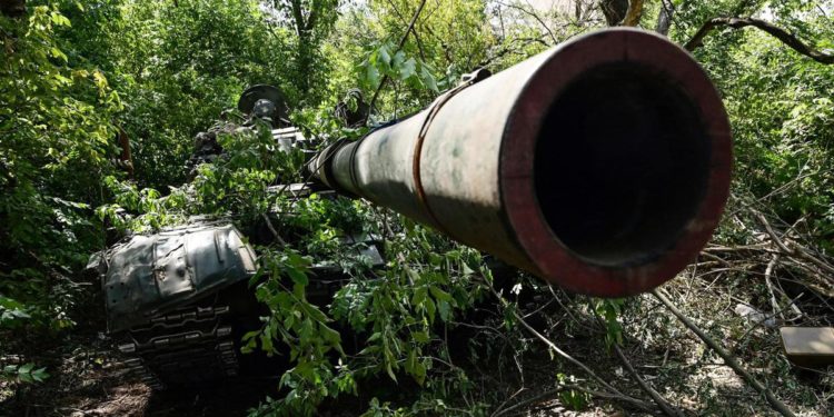 Ucraina, Kiev: “Morti 38.140 soldati russi, distrutti 1675 tank”