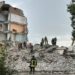Ucraina, Russia bombarda Donetsk: 6 morti e 30 persone sotto le macerie