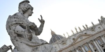 Vaticano, venduto Palazzo Londra a 186 milioni di sterline