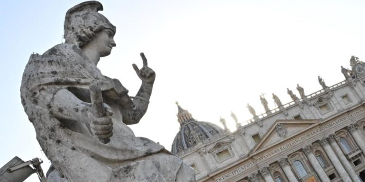 Vaticano, venduto Palazzo Londra a 186 milioni di sterline