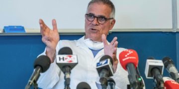 Covid, Zangrillo: “Sintomi e tampone negativo? Paranoia ossessiva”