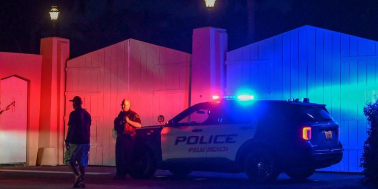 Usa, Fbi nel resort di Trump in Florida: portati via documenti