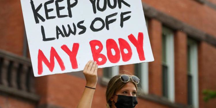 Usa, in Idaho giudice blocca la legge che vieta l’aborto