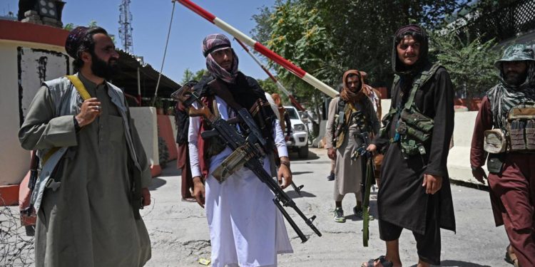 Talebani condannano attacco Usa contro al Zawahiri