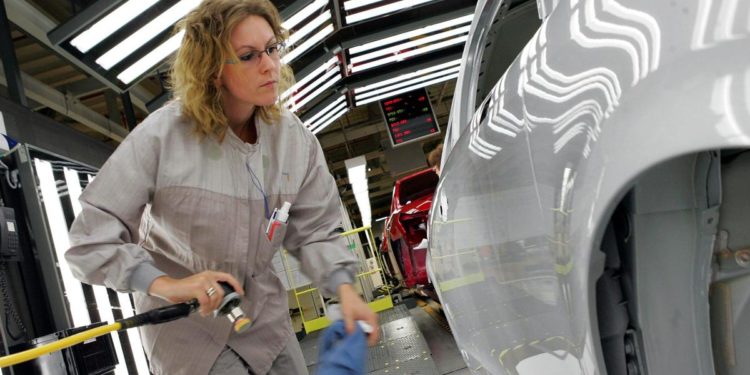 Antitrust chiude 14 procedimenti su case auto