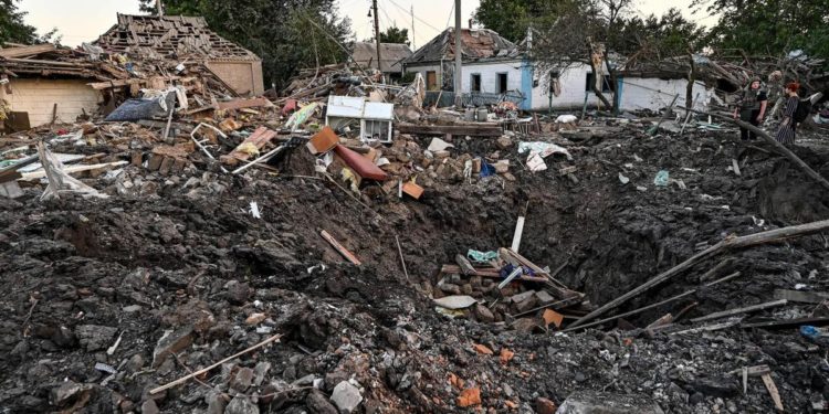 Ucraina, Russia conferma attacco a stazione ferroviaria