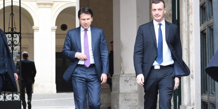 Elezioni 2022, Casalino: “No a candidatura per non danneggiare Conte e M5S”