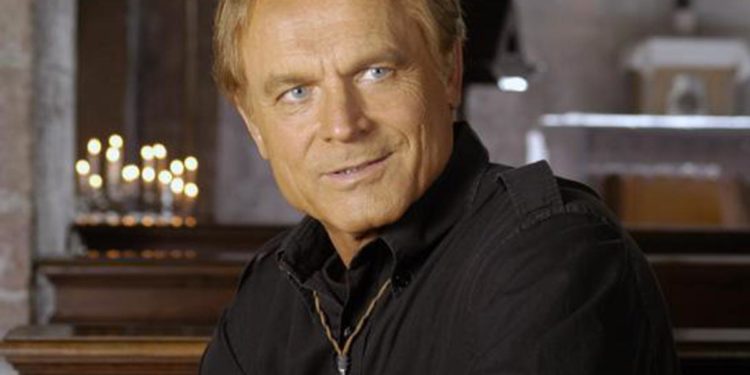 Ascolti tv, Don Matteo in replica vince ancora