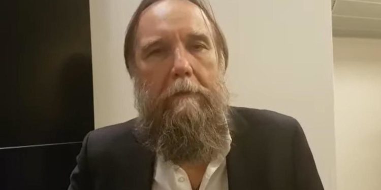 Russia, chi è Alexander Dugin: l’ideologo di Putin