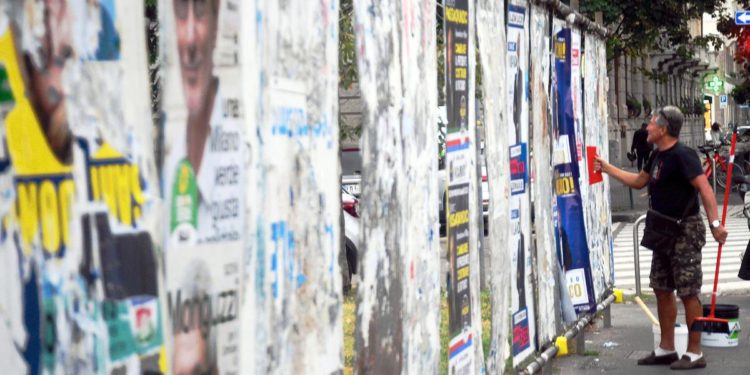 Api, cavallette e tigri: torna il bestiario della politica