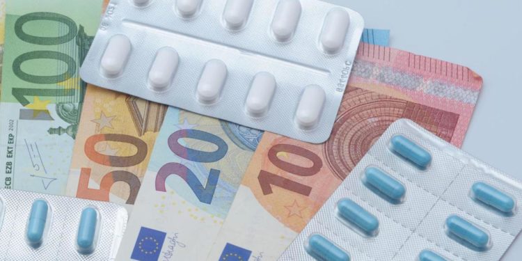 Prezzo luce e gas, a rischio anche consegna farmaci