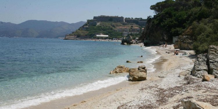 Giallo sull’isola d’Elba, scomparsa figlia ex-super poliziotto Pippo Micalizio