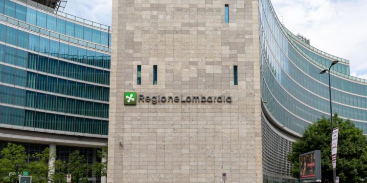 Tessera sanitaria senza chip in Lombardia, cosa cambia