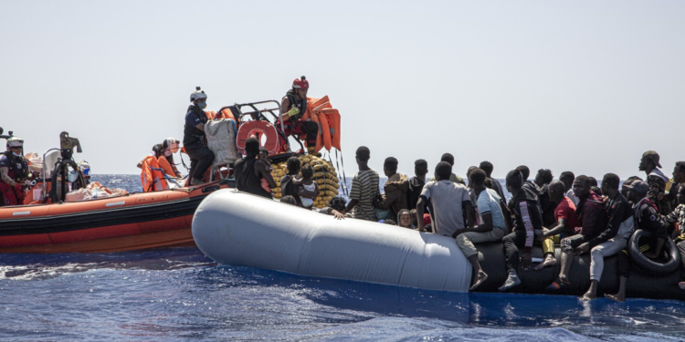 Sos Med, Msf e Sea watch a Ue: “Subito attività ricerca e soccorso”