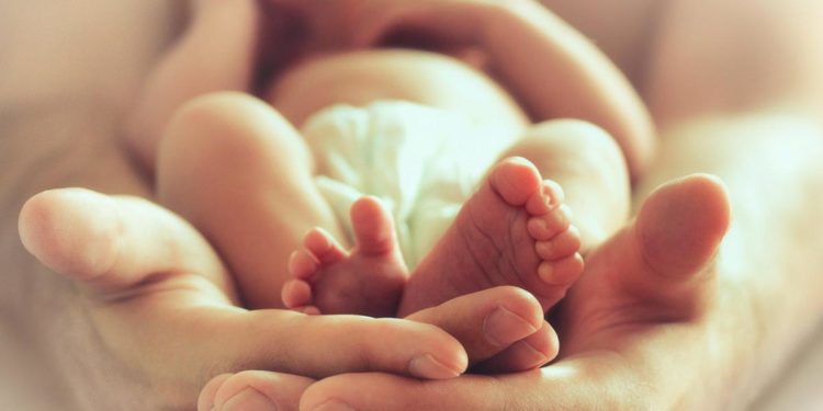 Congedo parentale 2022, nuove regole: cosa cambia e come funziona