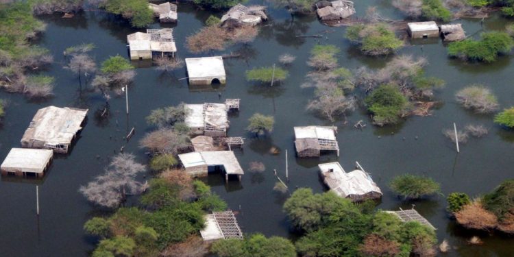Pakistan, disastro climatico: più di 1000 morti per le inondazioni